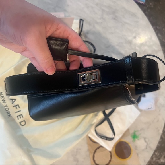 Verified NY Women's Bag - Picture 4 of 4